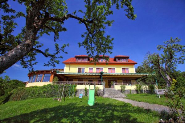 Hotel Pension Moosmann (Arnfels)